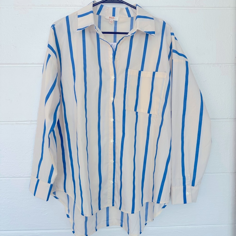 NWT Oversized Snap Button Lightweight Blouse